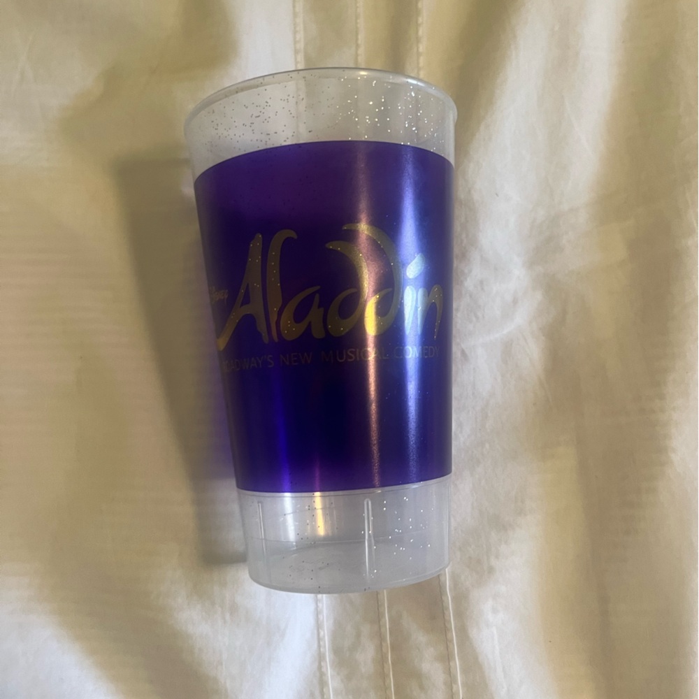 Aladdin Broadway Cup 🌸